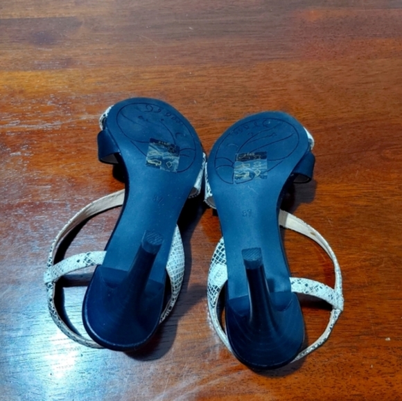 AVAILABLE ONLY IN THE BUNDLE, Fugitive By Francesco Rossi, From Paris, size 37. - Picture 8 of 11